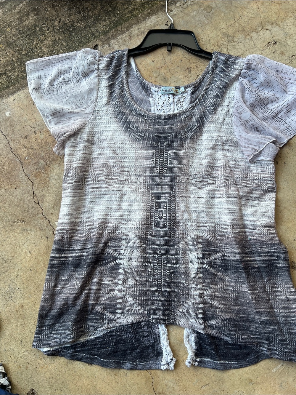 Boho Ombre Short Sleeve Top - Gray/Cream